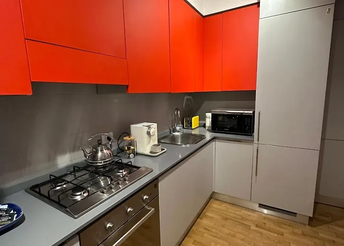 Nineteen Daire Milano